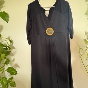 Match Black Garment with Subtle Gold Detail/2XL